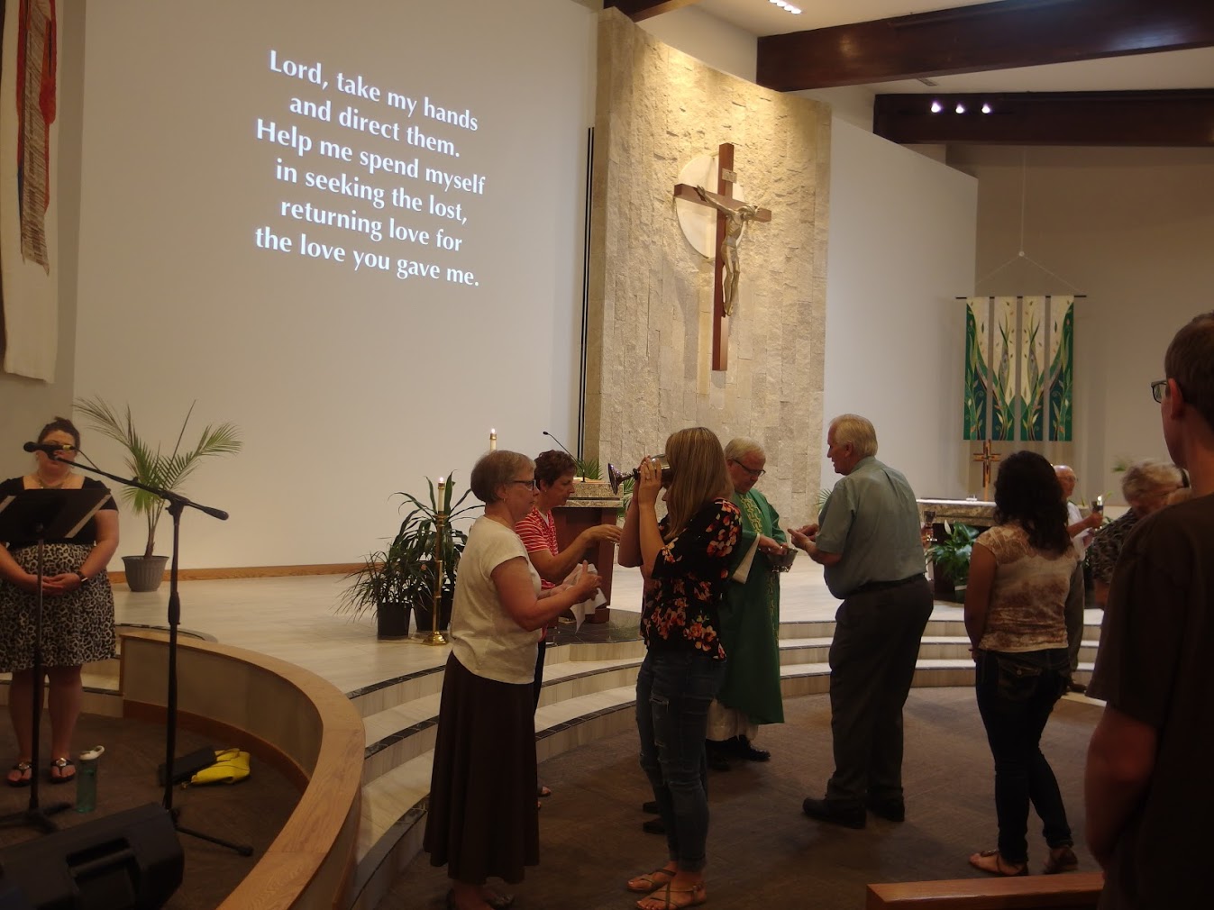 Eucharist St James Catholic Church Kearney Ne - 